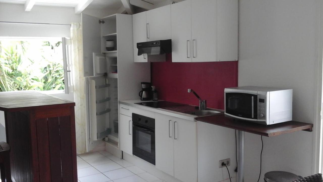 Appartement Les Pieds Dans L'Eau Le Gosier  Exterior photo