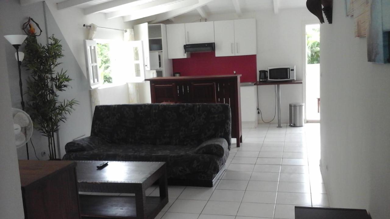 Appartement Les Pieds Dans L'Eau Le Gosier  Exterior photo